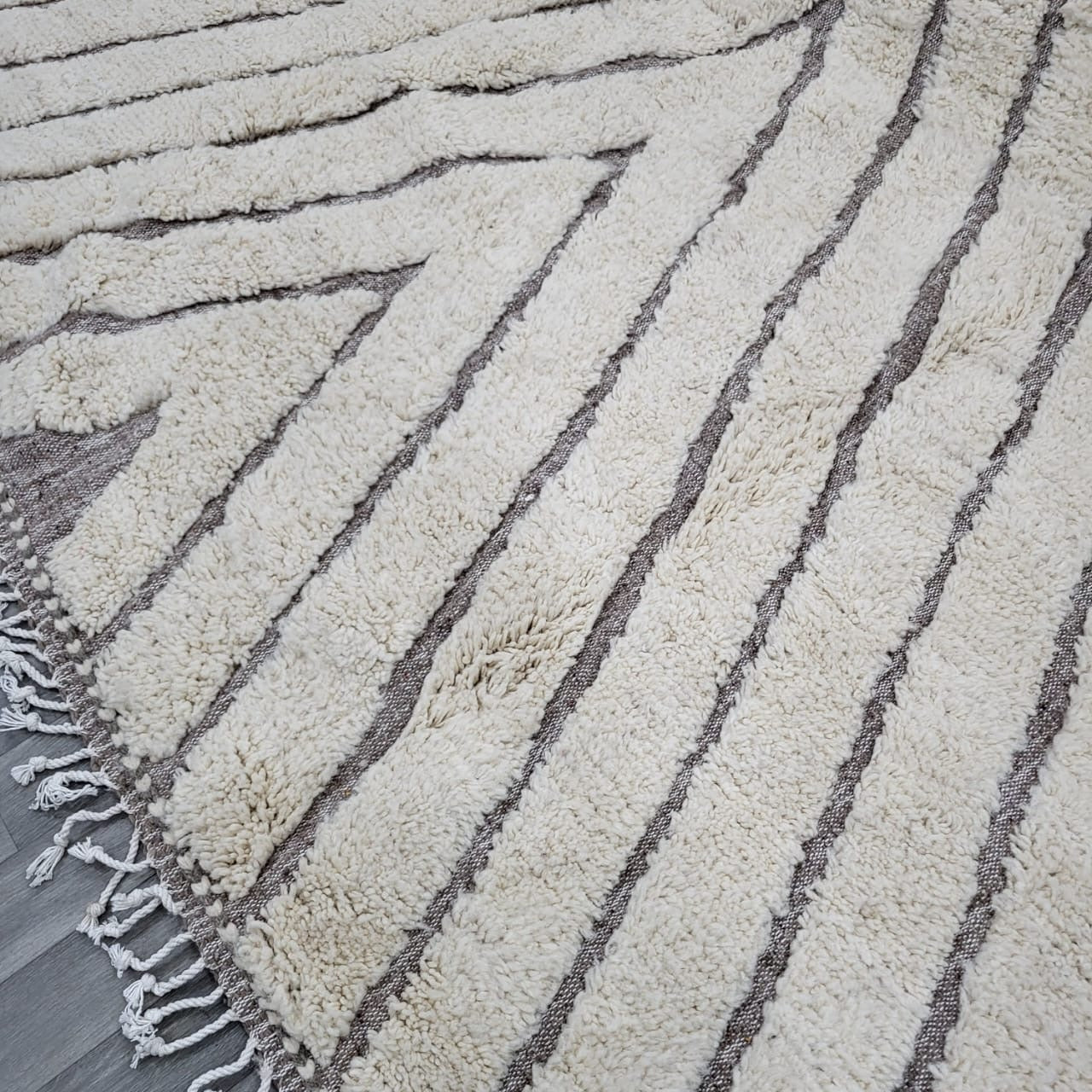 8x10 ft morocccan wool rug