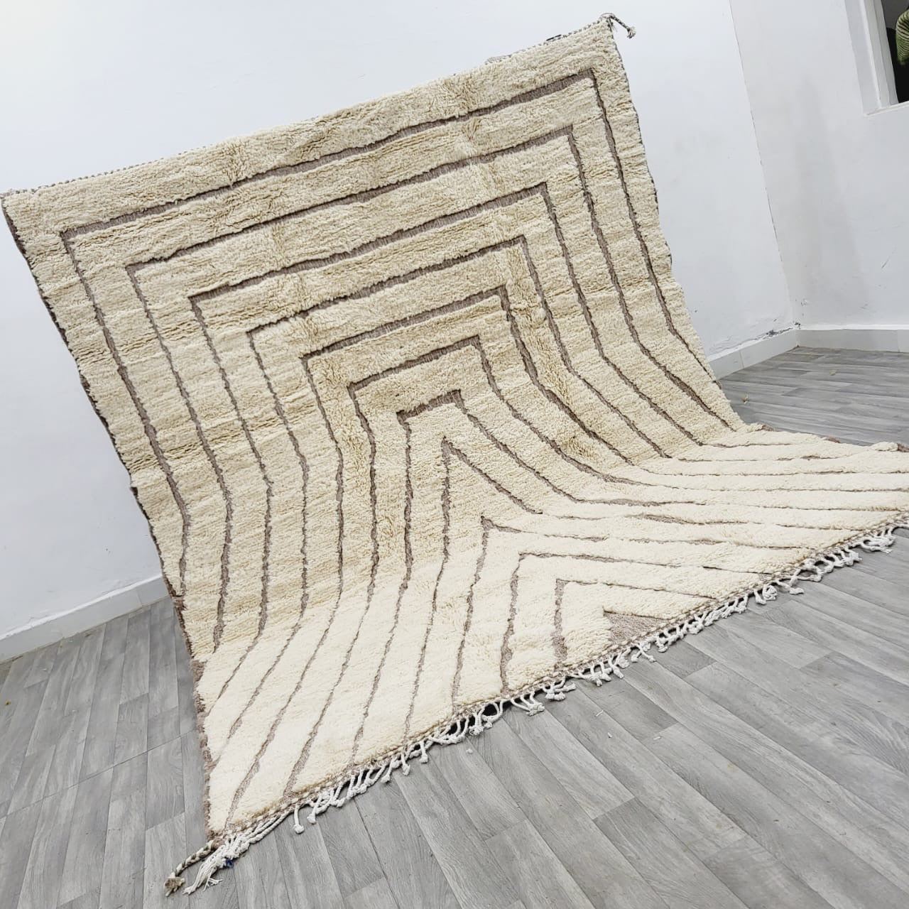 8x10 ft morocccan wool rug