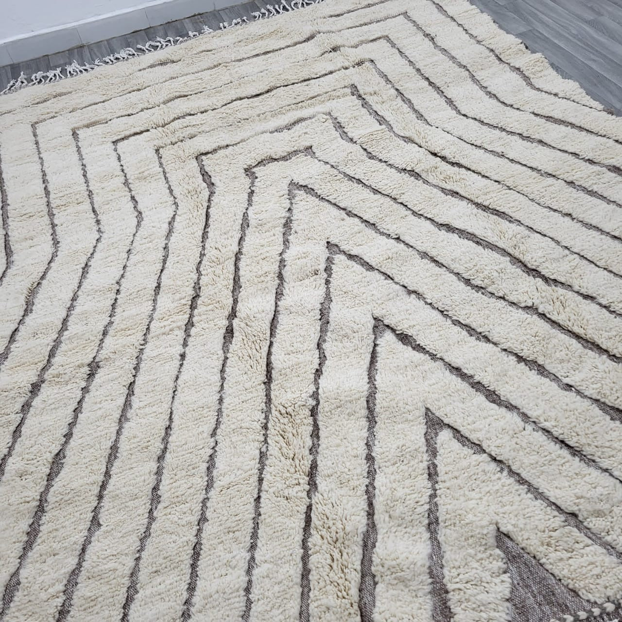8x10 ft morocccan wool rug